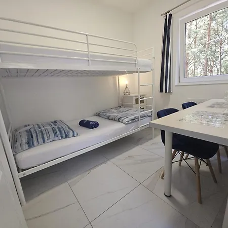 Pensión Astoria I Przy Campingu Biala Mewa
