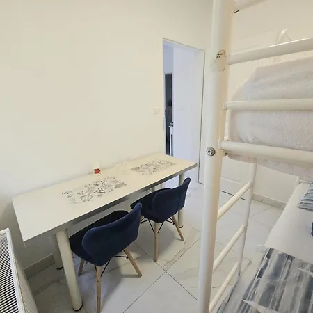 Pensión Astoria I Przy Campingu Biala Mewa *