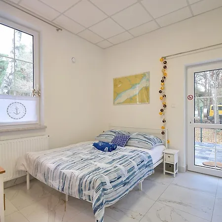 Pensjonat Astoria I Przy Campingu Biala Mewa